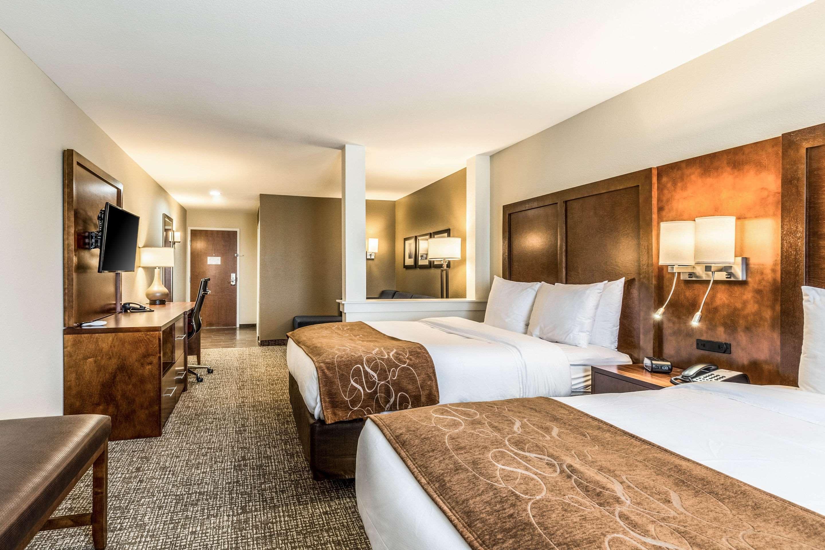 Comfort Suites Чаннелвью Экстерьер фото