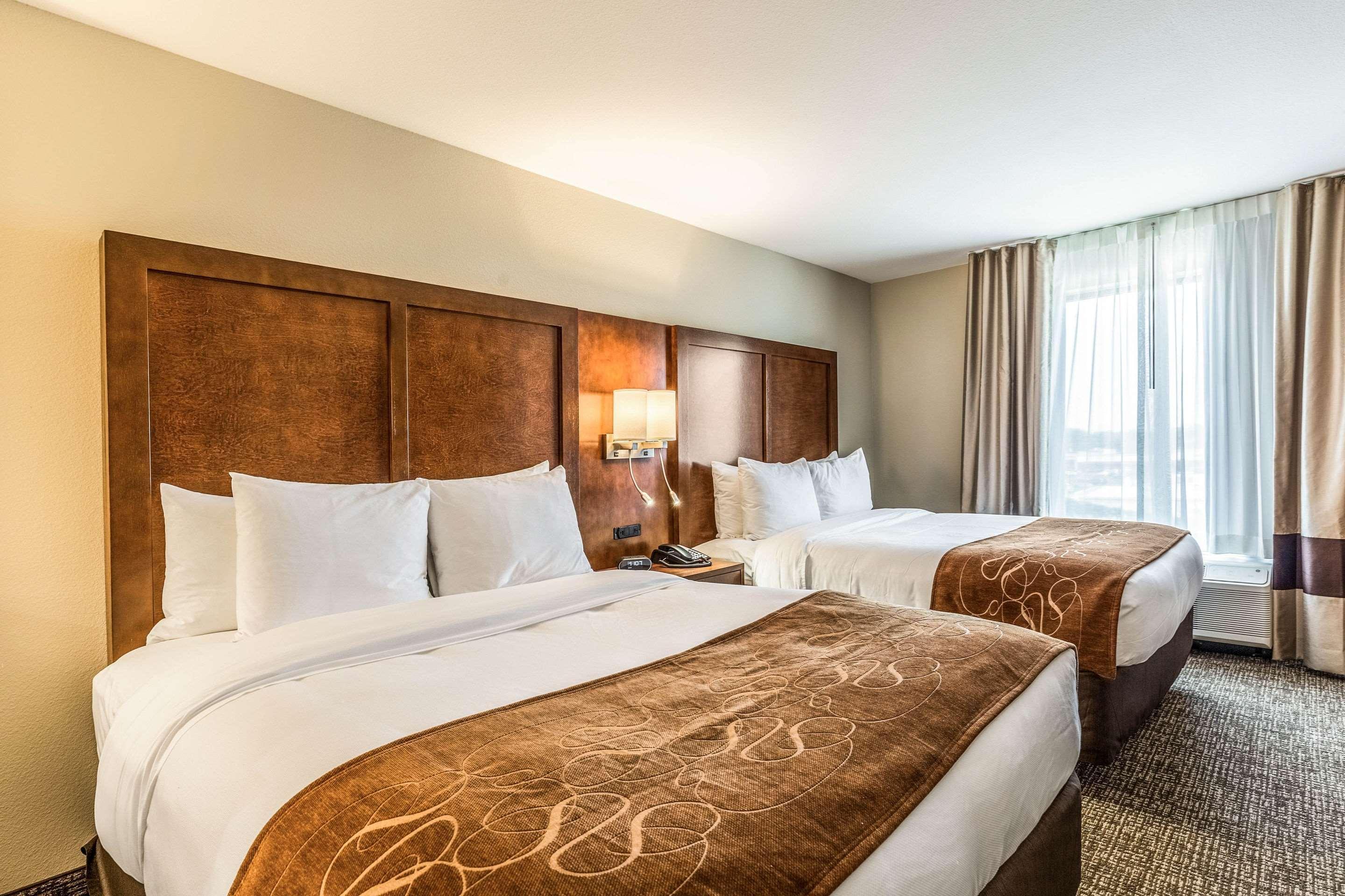 Comfort Suites Чаннелвью Экстерьер фото