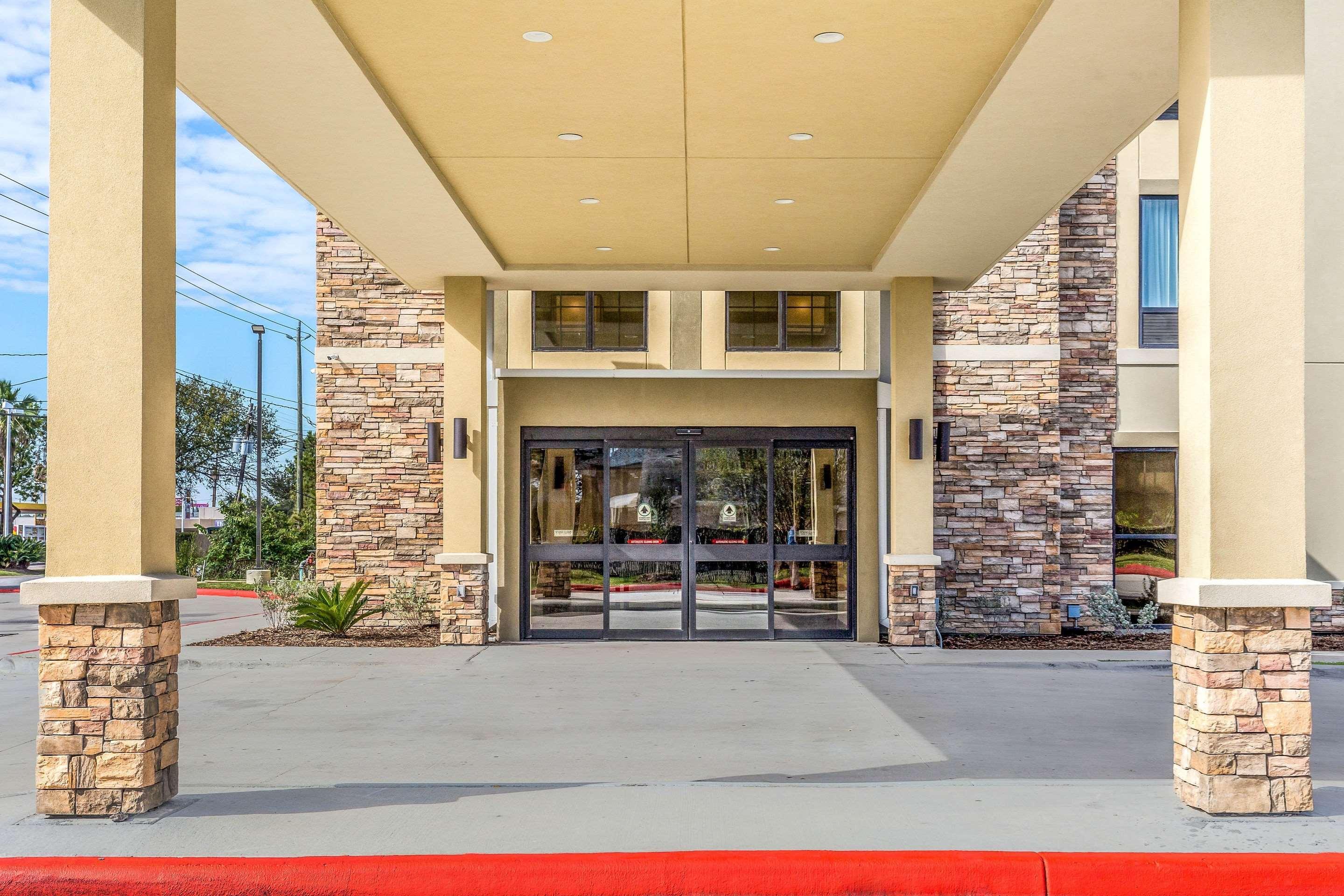Comfort Suites Чаннелвью Экстерьер фото